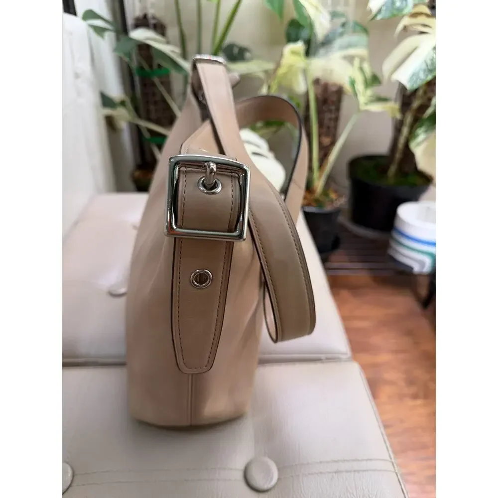 COACH Legacy Leather Duffle Shoulder Bag Beige Crossbody Tassel Excellent